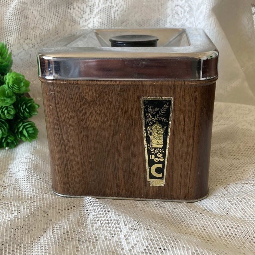Vintage Tin Woodgrain Coffee Canister by Eatons. Wonderful vintage condition